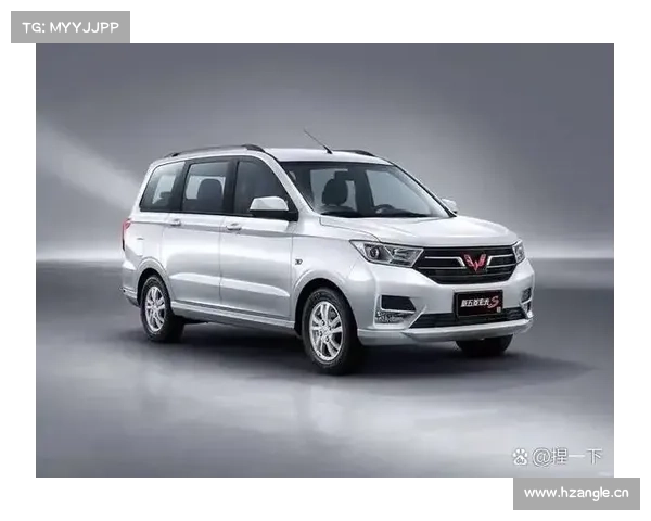 五菱又一款“神车”上市,油耗2.42L,满油电续航1000km,能火? 五菱又一款“神车”上市,油耗2.42L,满油电续航1000km,能火?
